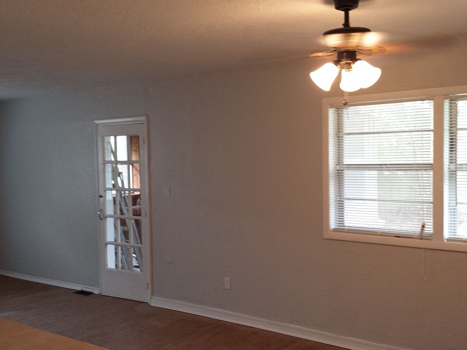 1st image of 529 N Crownpoint Dr