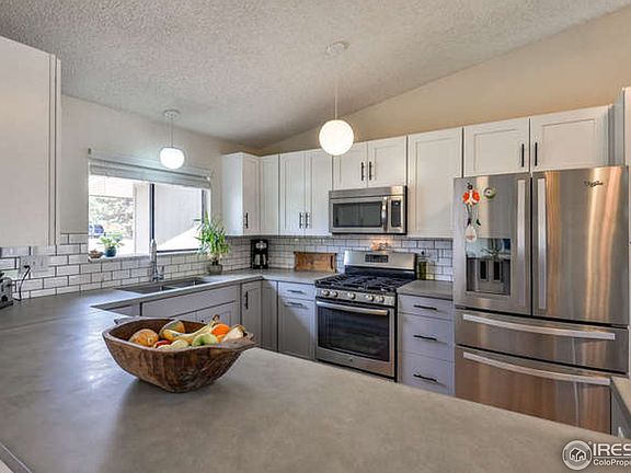 Fully Updated Kitchen