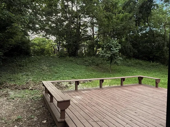 207 Maplewood Dr, Columbia, MO 65203