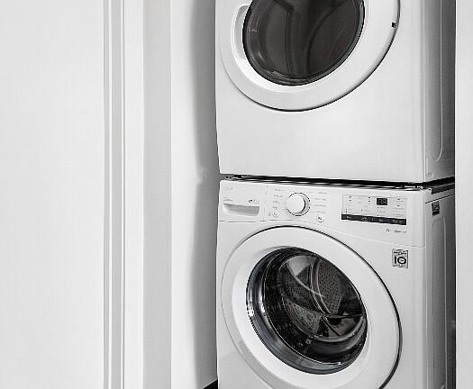 5th image of 1396 W Randolph St #14