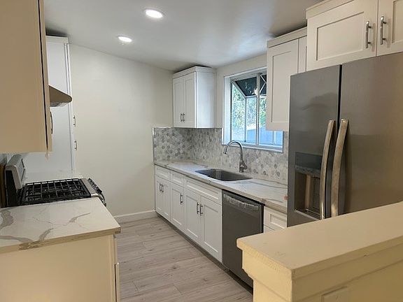 2nd image of 13191 Herron St