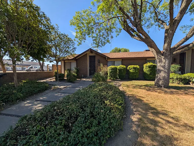 2414 W Beech Ave — Photo 6