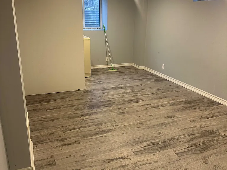 176 Kenneth Ave — Photo 12