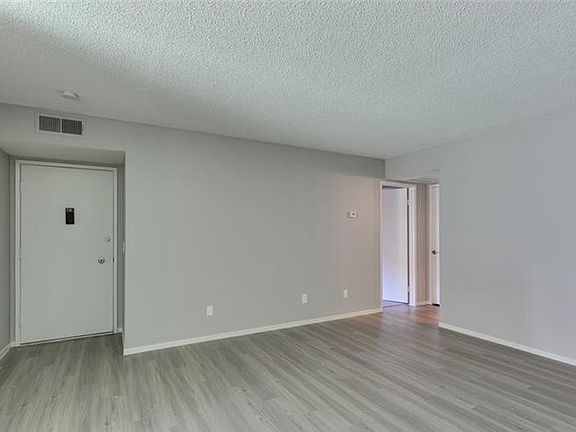 4th image of 1405 Vegas Valley Dr APT 102