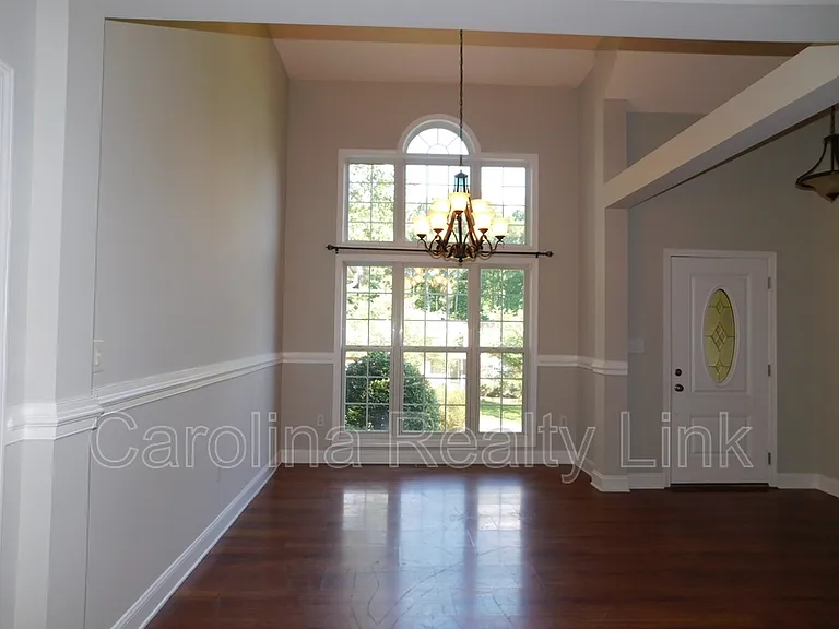 235 Harbor Landing Dr — Photo 3