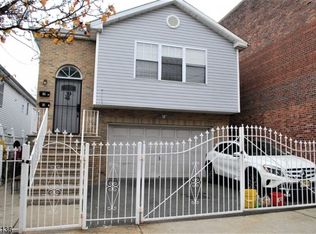39 4th St, Newark, NJ 07107
