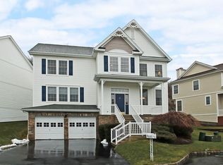 27 Winding Rdg, Oakland, NJ 07436