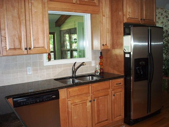 4th image of 721 Cedar Creek Way