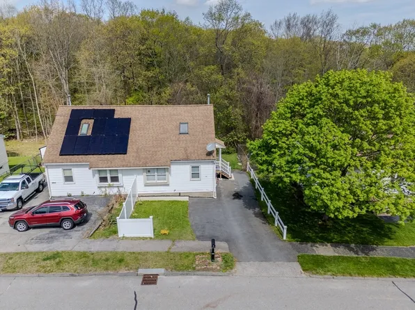 38 Parsons Hill Dr, Worcester, MA 01603