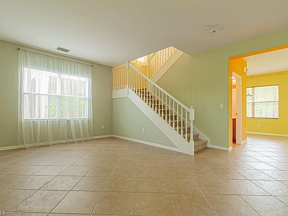 5th image of 11088 Yellow Poplar Dr