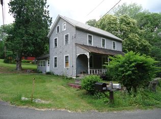 114 Bisbing Rd, Henryville, PA 18332