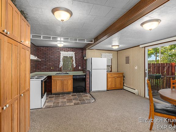 4th image of 5594 S Maple St