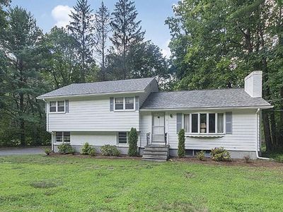 8 Sherwood Dr, Bedford, MA, 01730