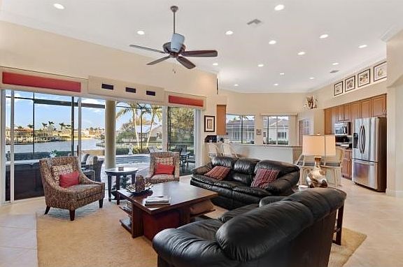 2nd image of 1095 Dill Ct