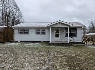 229 Harm Rdg, Coeburn, VA 24230