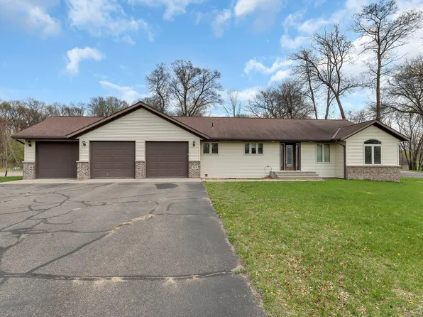 712 N Pine St, Royalton, MN 56373