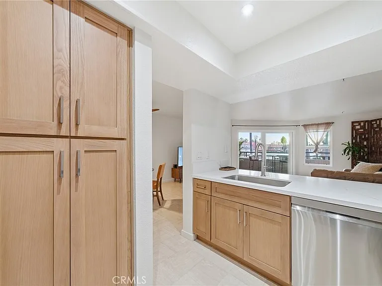 1200 Pacific Coast Hwy #327 — Photo 11