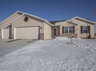 2527 Quail Ridge Dr, Janesville, WI 53546