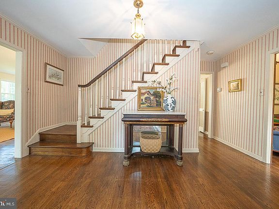 3rd image of 1120 Norsam Rd