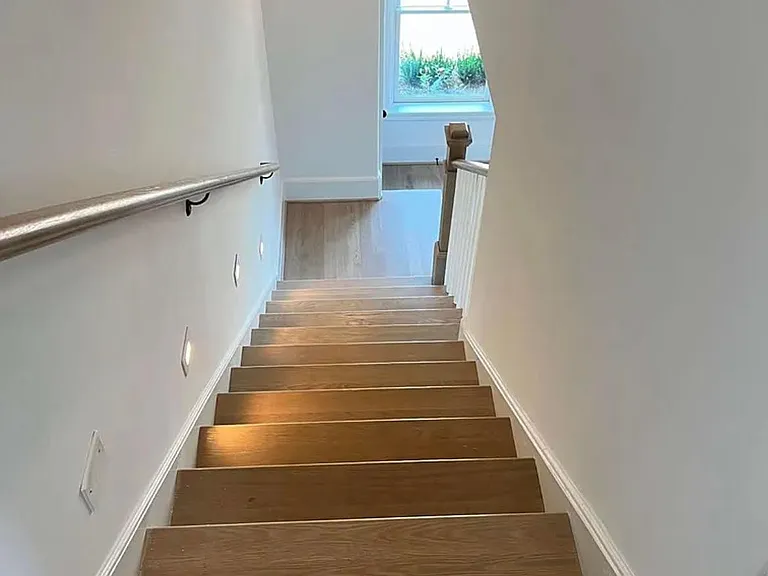 674 Exchange St SE — Photo 9