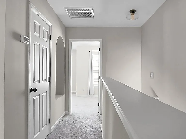 102 Lamplighter Ln — Photo 17