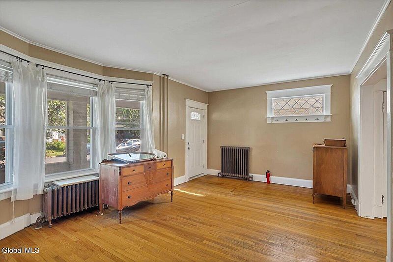 5th image of 24 Summit Avenue