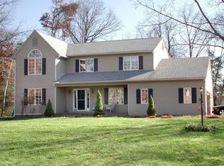 5 Brendans Way, Granby, CT 06035