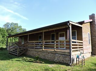 39 Sloan Branch Hill Ln, Pleasant Shade, TN 37145