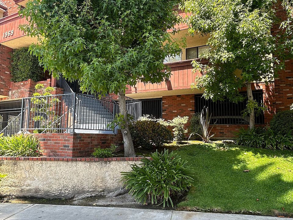 1st image of 1969 S Beverly Glen Blvd #105