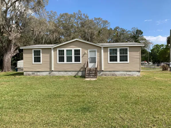 411 SE 12th Avenue, Okeechobee, FL 34974