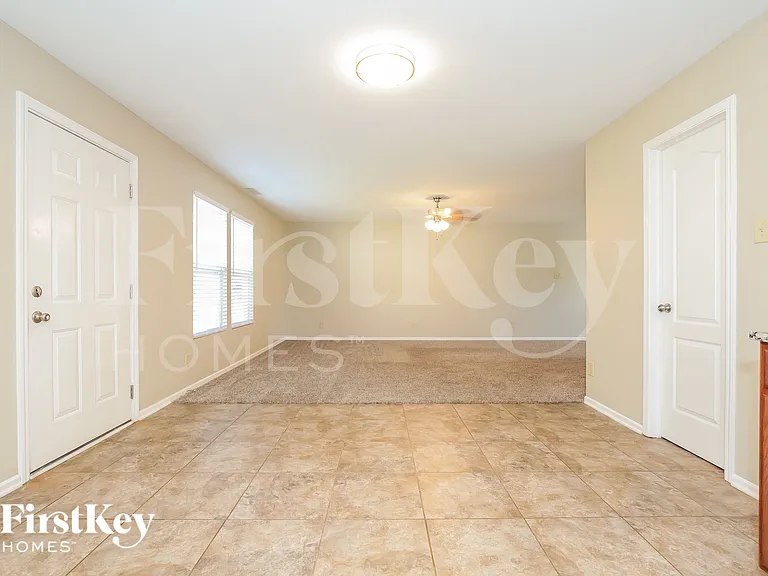 5418 Fairway Forest Dr — Photo 4