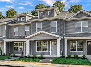 143 Quarry Point Dr, Clarksville, TN 37043