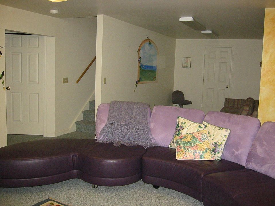 2nd image of 26 Baycrest Dr #26