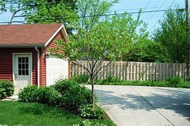 5th image of 19524 Riverwood Ave