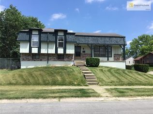 6201 E 140th Ter, Grandview, MO 64030