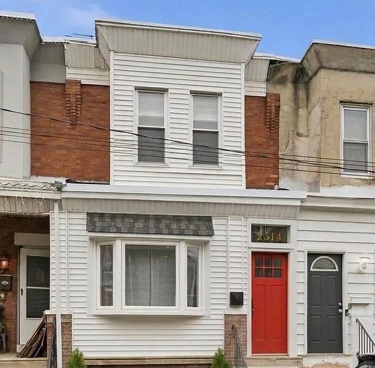 1st image of 2514 E Oakdale St