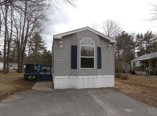 42 Evergreen Dr, Gorham, ME 04038