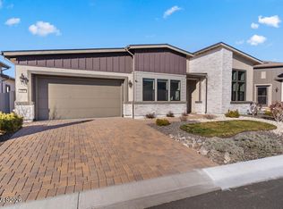 2221 Paint Horse Dr, Reno, NV 89521