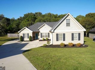 288 Stillwood Dr, Winder, GA 30680