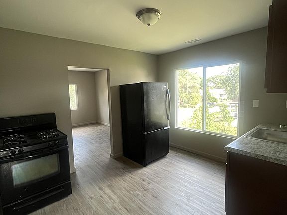 2nd image of 32B E Rockwood Ave #1