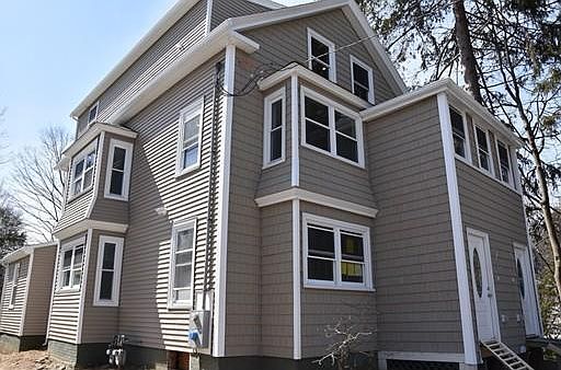 3rd image of 106 Asbury St