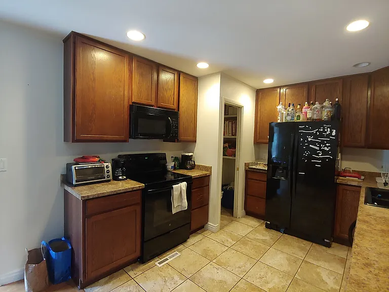 715 Gilpin Dr — Photo 3