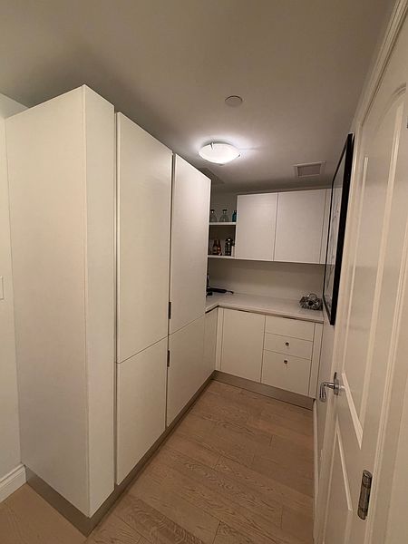North Vancouver Apartment for rent - 2 Bedrooms — photo 9