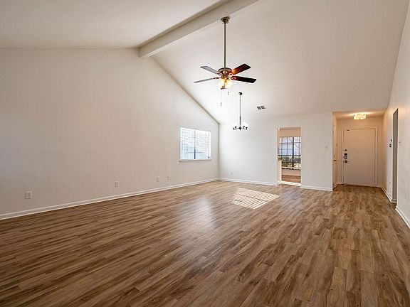 5th image of 1504 Holstein Dr