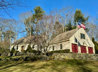 2 Cranberry Ln, Kennebunk, ME 04043