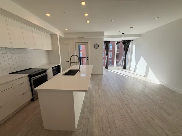 1720 7th St SW, Calgary, AB T2T 2W6