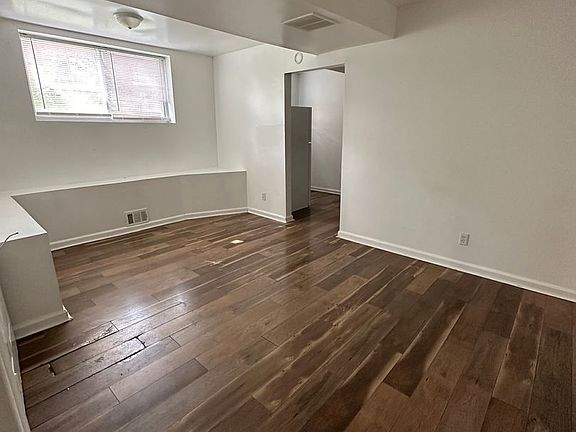 3rd image of 13725 La Salle Blvd APT B2