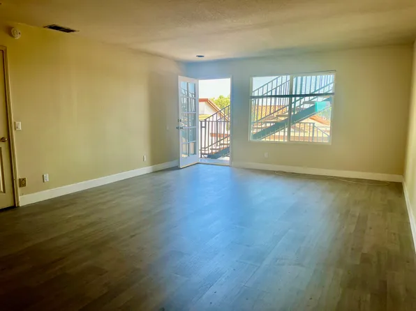 5152 Dunbar Dr #C3, Huntington Beach, CA 92649