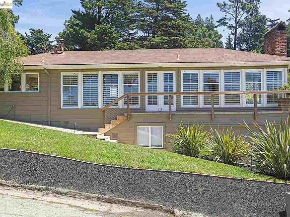 2nd image of 2616 Beaconsfield Pl