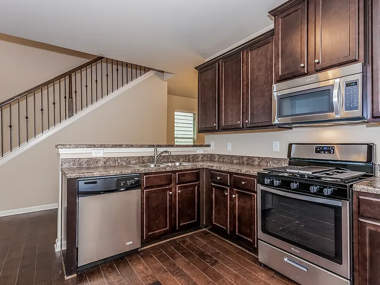 147 Seabreeze Ct — Photo 18